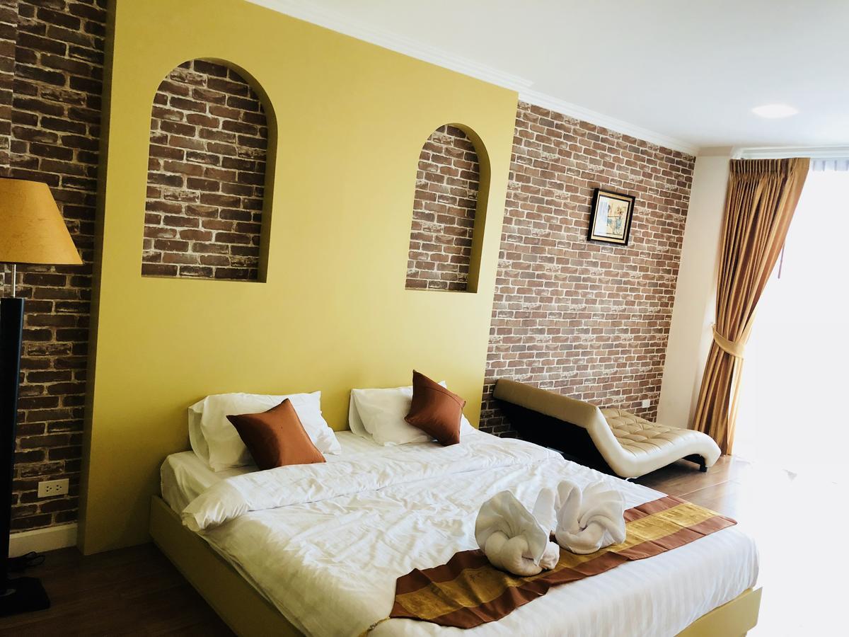 Krinnatra Villa Chonburi Esterno foto
